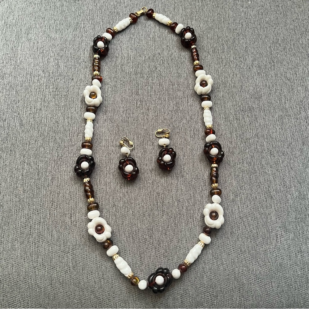 Vintage Hong Kong Lucite Flower Necklace & Clip Earring Set 1950s 1960s